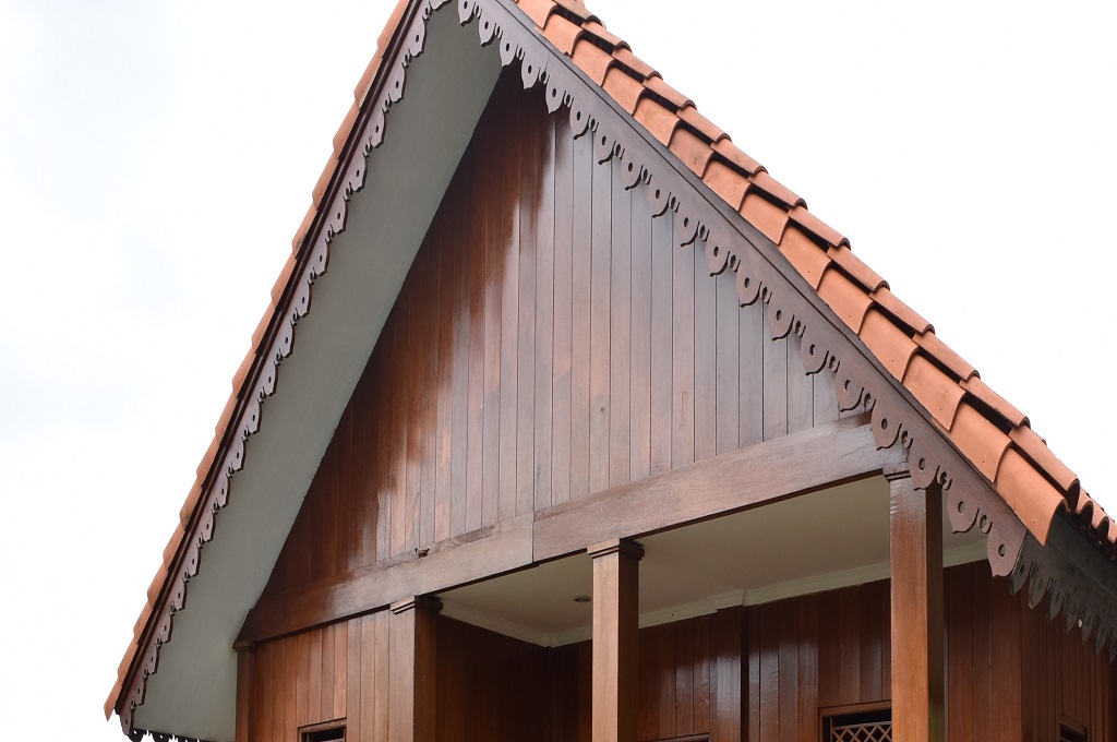 Melestarikan Ornamen Betawi di Rumah Anda